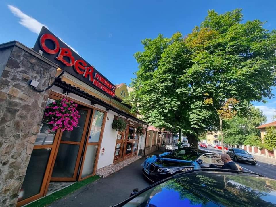 Pensiunea Casa Ober Брашов Экстерьер фото